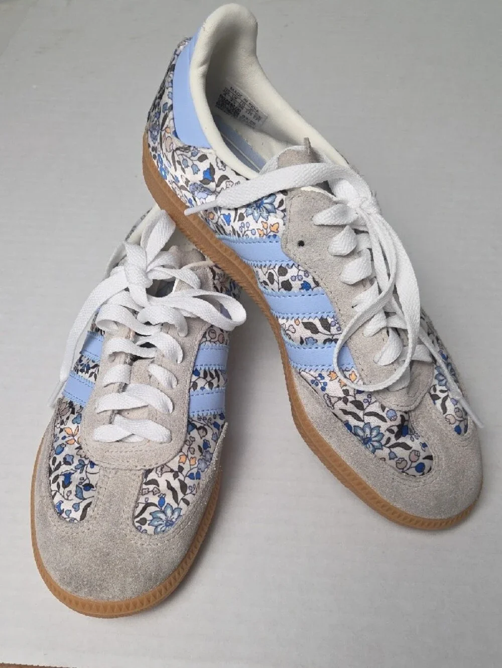 adidas Samba Liberty Women's Light Blue Floral Panel Sneakers Size 4